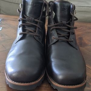 UGG men's chukka boots size 11